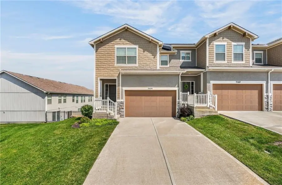 7401 Aaron Street, Parkville, MO 64152 - #3