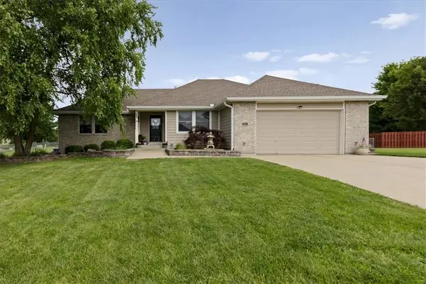 603 Canyon Drive, Pleasant Hill, MO 64080