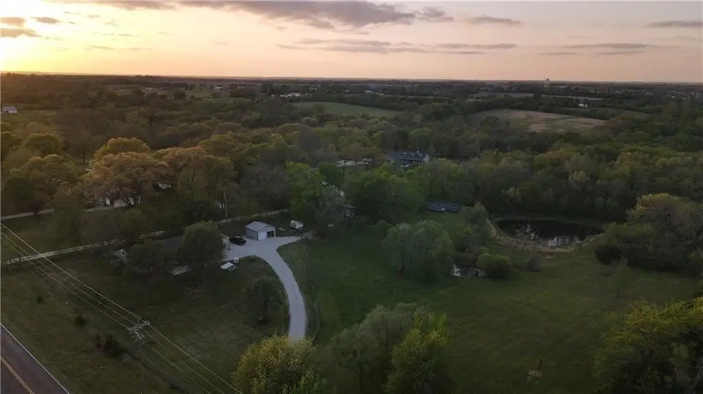 14298 Leavenworth Road, Basehor, KS 66007 - #1
