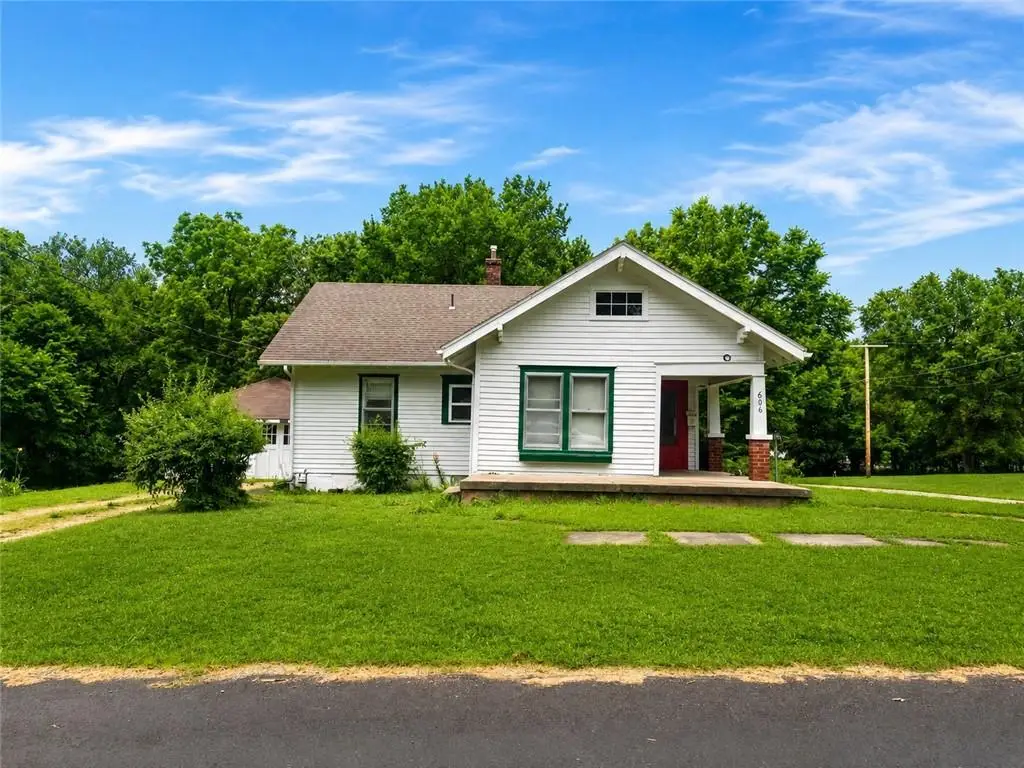 606 W 4th Street, Holden, MO 64040 - #1