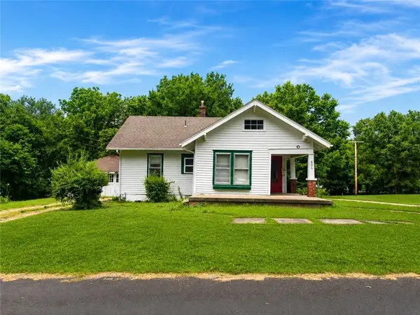 606 W 4th Street, Holden, MO 64040