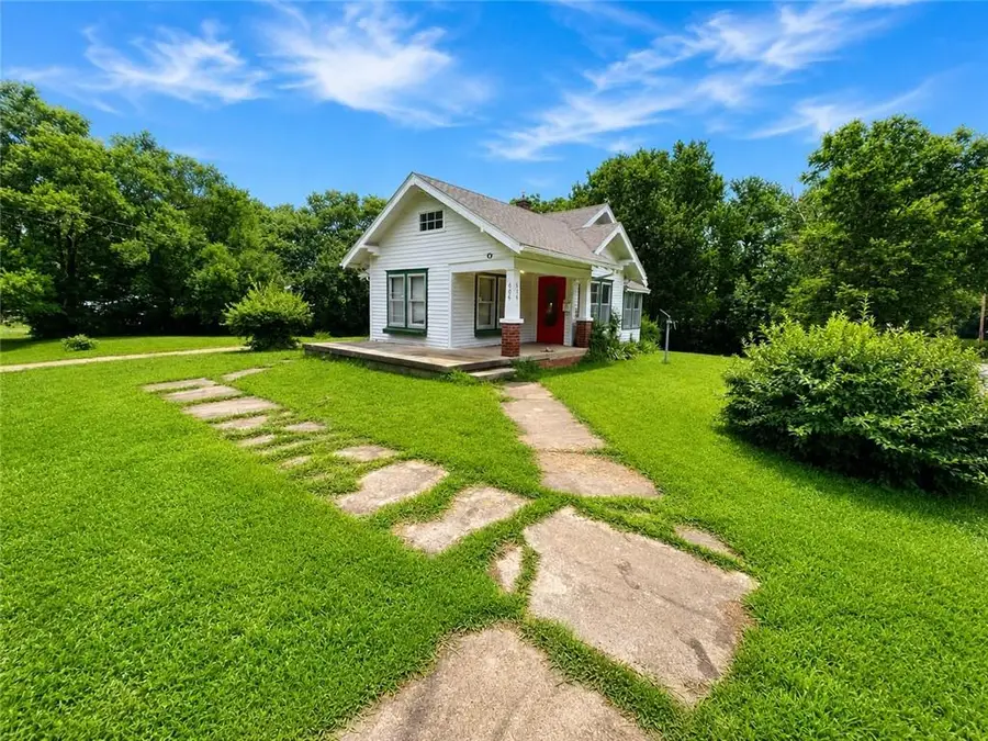 606 W 4th Street, Holden, MO 64040 - #2