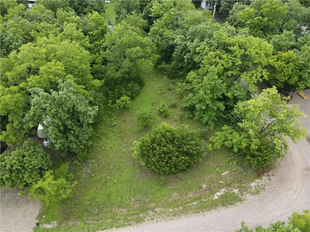 250 Fawn Valley Drive, Linn Valley, KS 66040 - #1