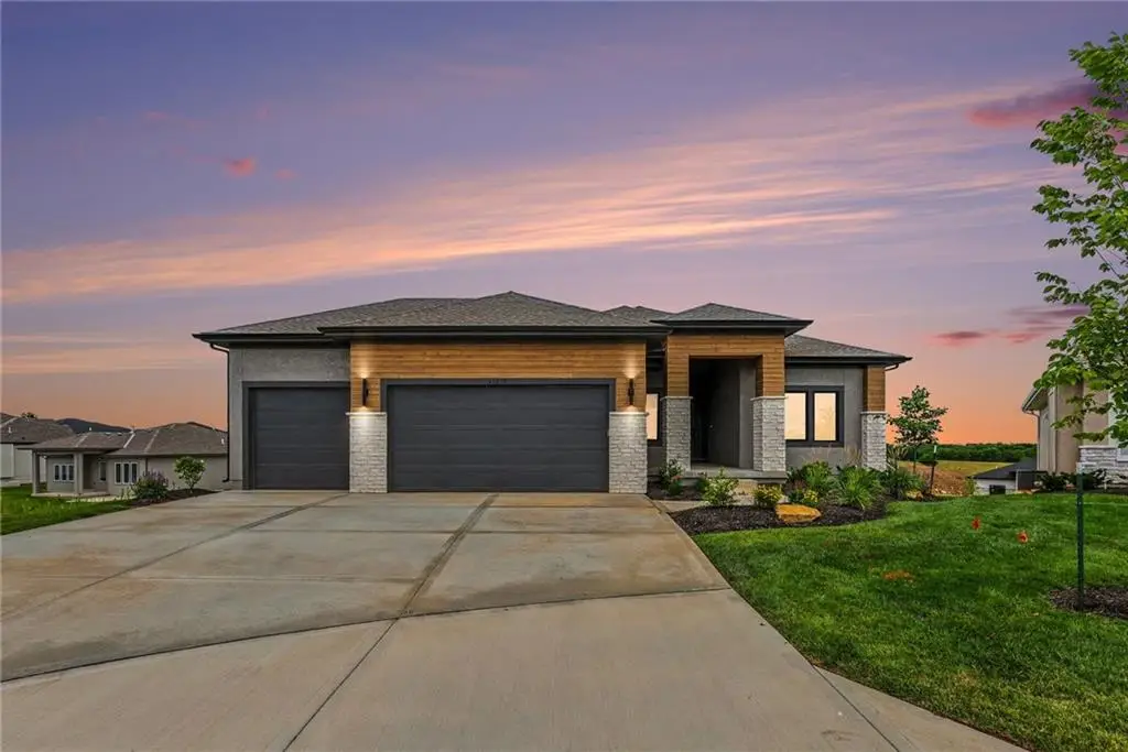11275 S Gleason Road, Olathe, KS 66061 - #1
