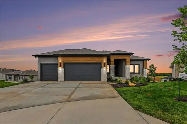 11275 S Gleason Road, Olathe, KS 66061