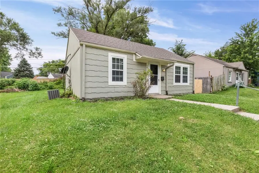 5017 Forest Avenue, Kansas City, KS 66106 - #2