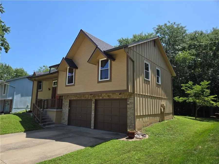 517 Buena Vista Drive, Belton, MO 64012 - #2