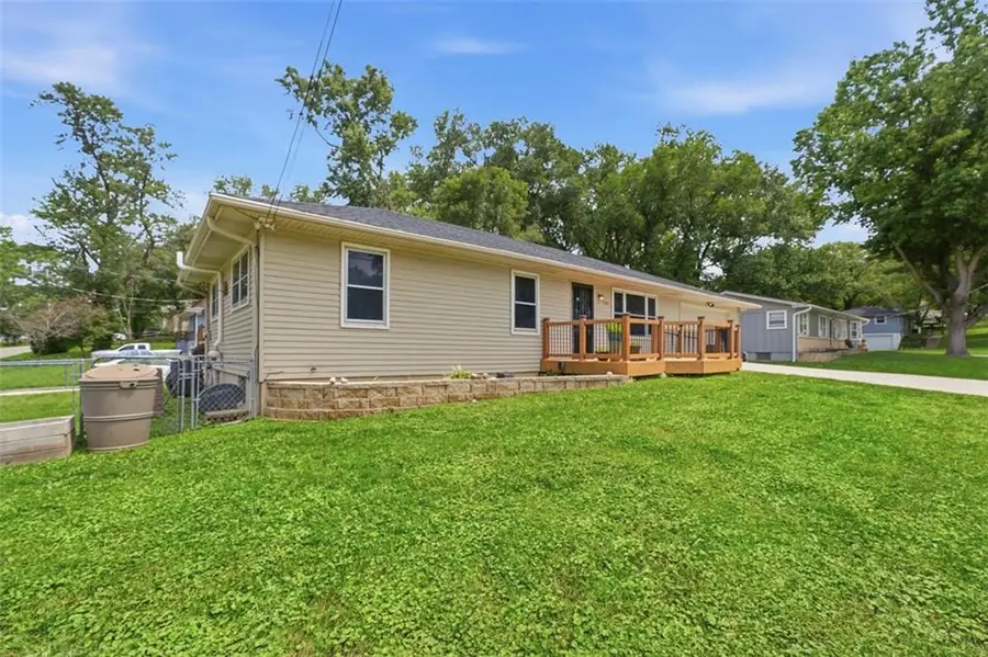 7368 Yecker Avenue, Kansas City, KS 66109 - #3