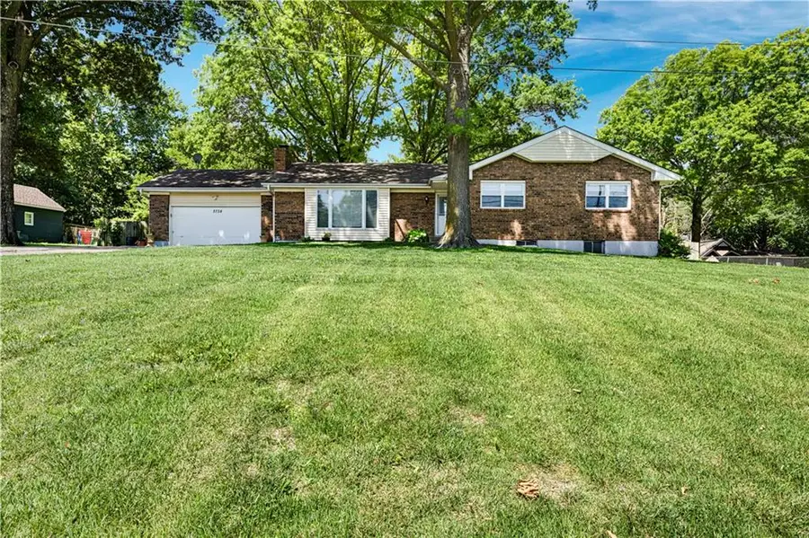 3738 N 123rd Street, Kansas City, KS 66109 - #2