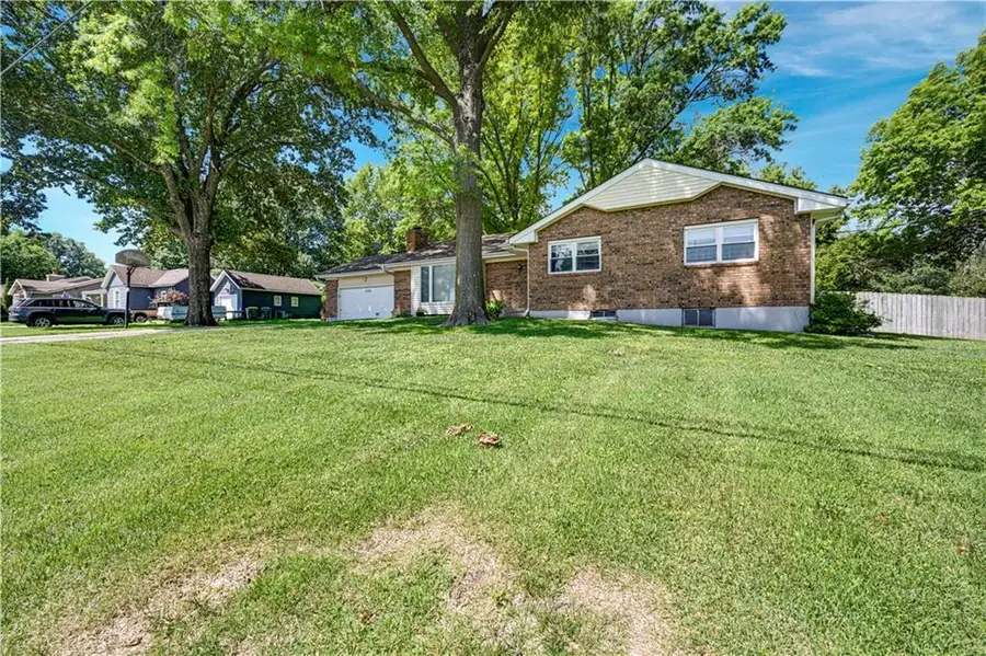 3738 N 123rd Street, Kansas City, KS 66109 - #3