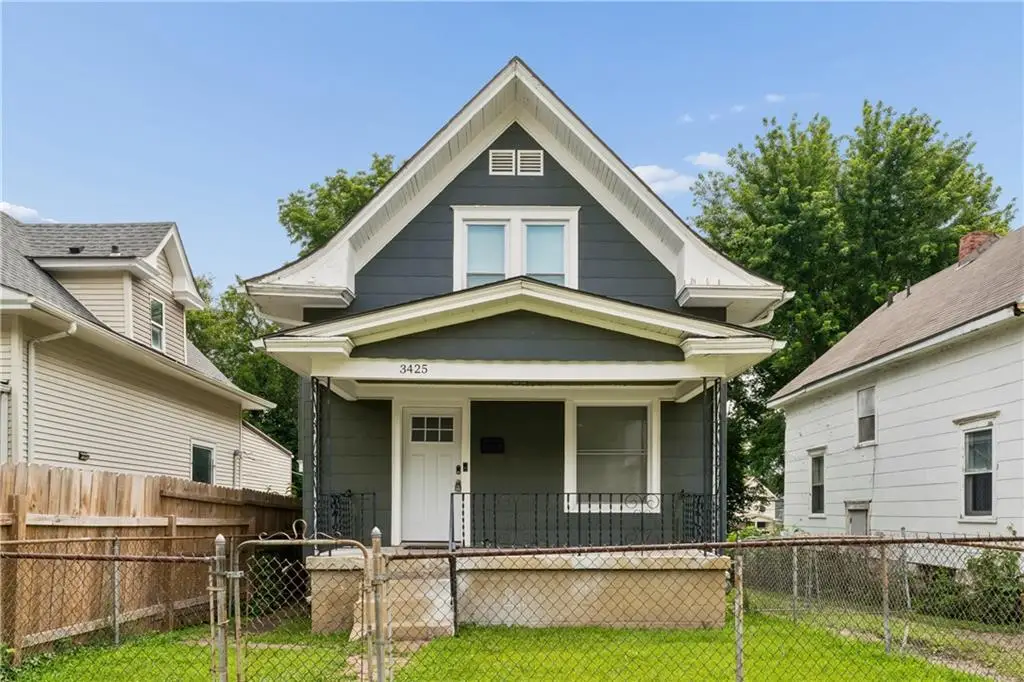 3425 Park Avenue, Kansas City, MO 64109 - #1