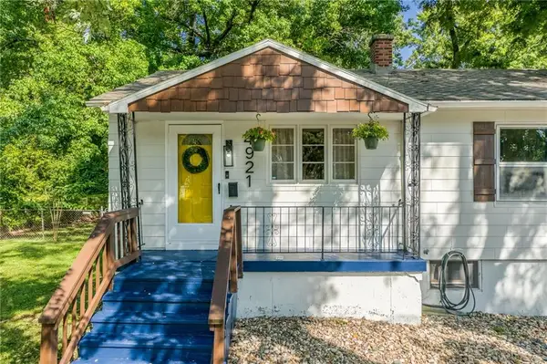 4921 N Garfield Avenue, Kansas City, MO 64116