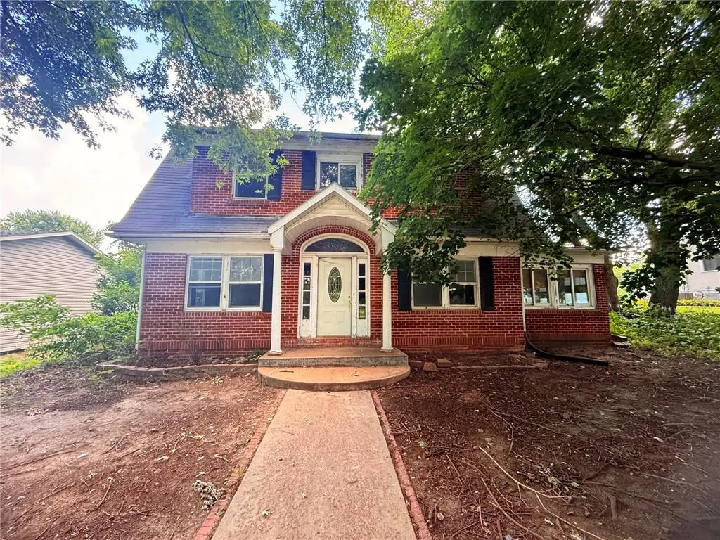 715 Franklin Place, Maryville, MO 64468 - #1