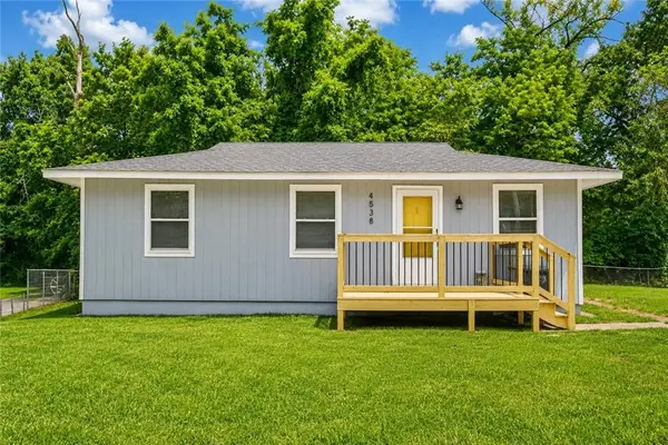4538 Jackson Avenue, Kansas City, MO 64130