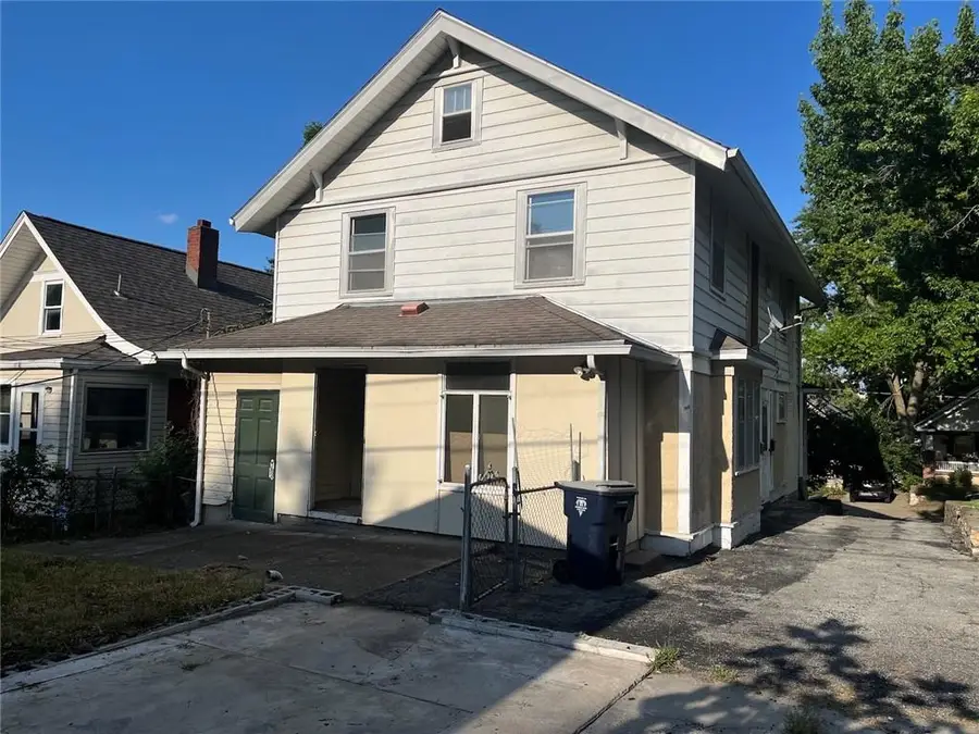 4512 Terrace Street, Kansas City, MO 64111 - #2