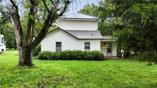 761 Garrison Street, Fort Scott, KS 66701