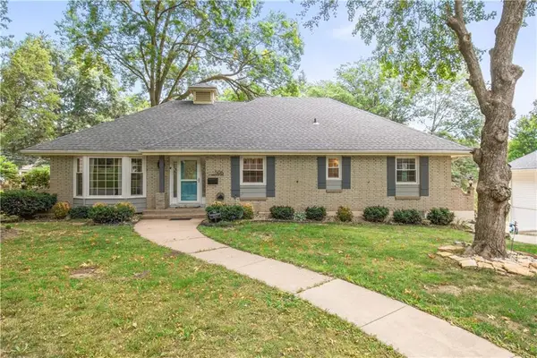 506 Linwood Terrace, Independence, MO 64055