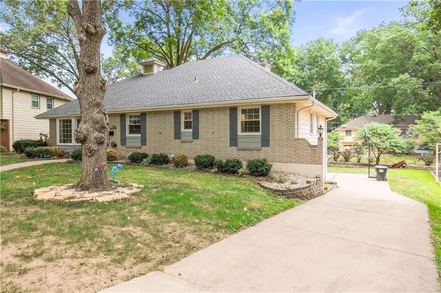 506 Linwood Terrace, Independence, MO 64055 - #2