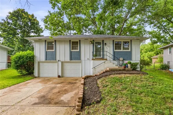 20009 E 13th Street, Independence, MO 64057