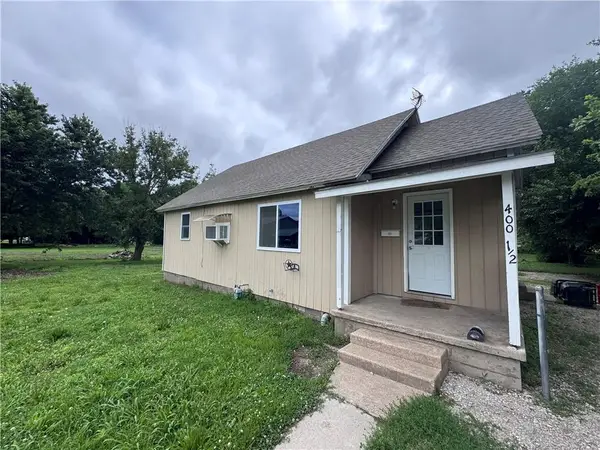 400 1/2 N Oak Street, Garnett, KS 66032