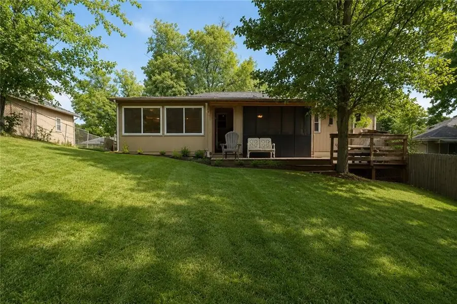 16309 E 34th Street, Independence, MO 64055 - #3