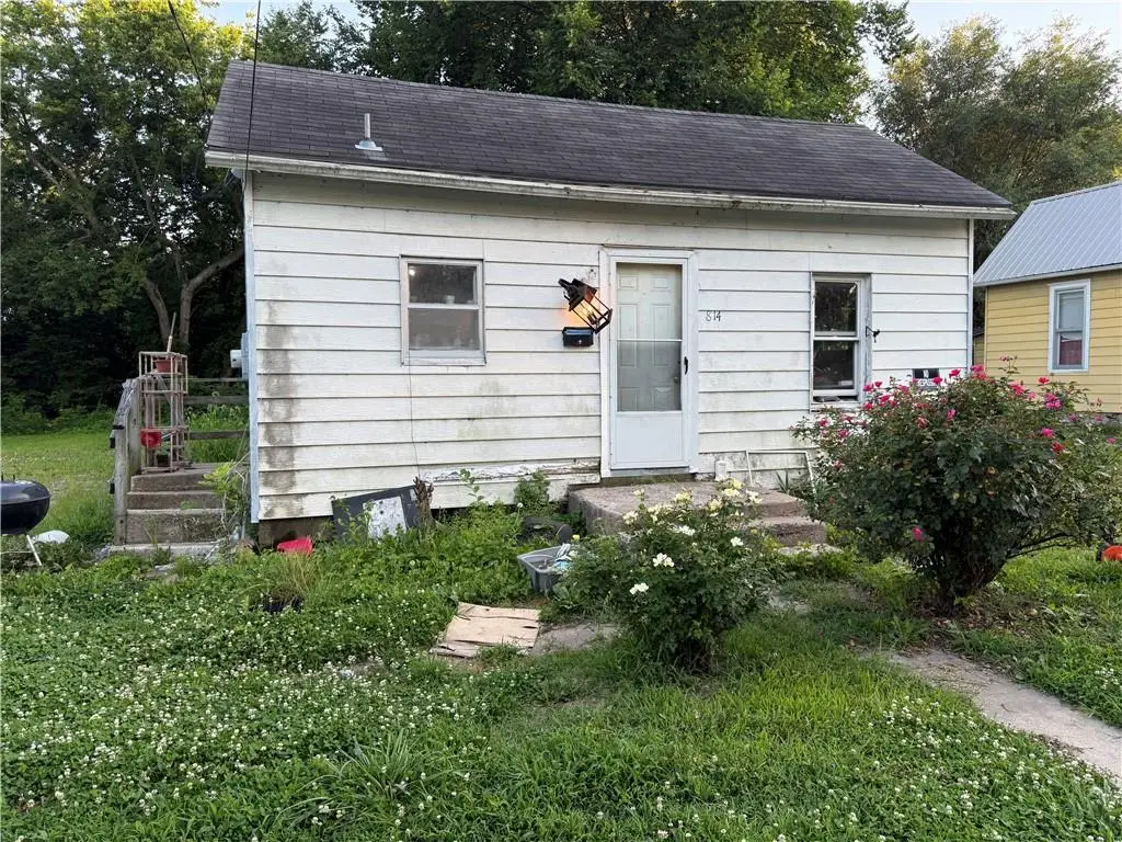 814 E Green Street, Clinton, MO 64735 - #1