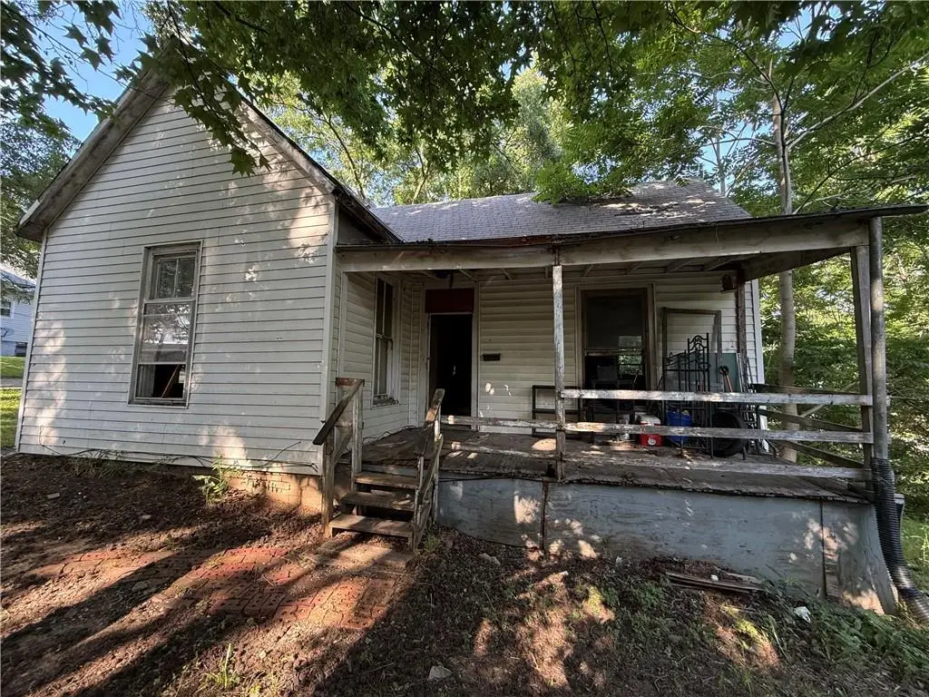 209 S Hale Street, Carrollton, MO 64633 - #1