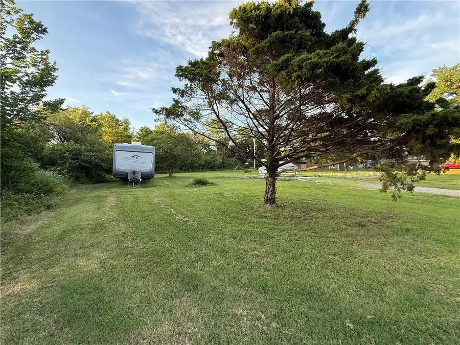 1514 Catalina Street, Coffeyville, KS 67337 - #3