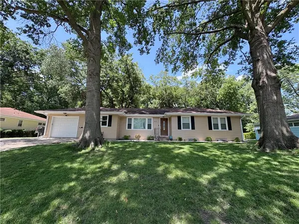 3017 Parkway A Street, St Joseph, MO 64507