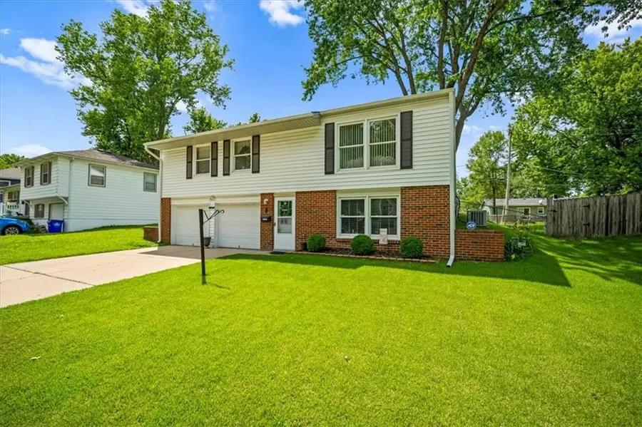 13124 Herrick Avenue, Grandview, MO 64030 - #3
