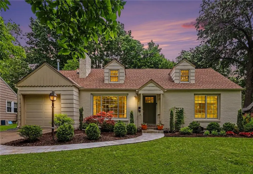 6923 Dearborn Street, Overland Park, KS 66204 - #1
