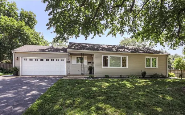 8643 Hadley Street, Overland Park, KS 66212