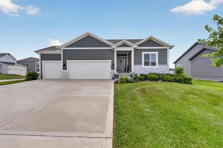 1515 SW Arbor Valley Drive, Lees Summit, MO 64082 - #2