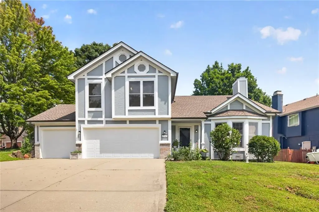 7347 N Shannon Avenue, Kansas City, MO 64152 - #1