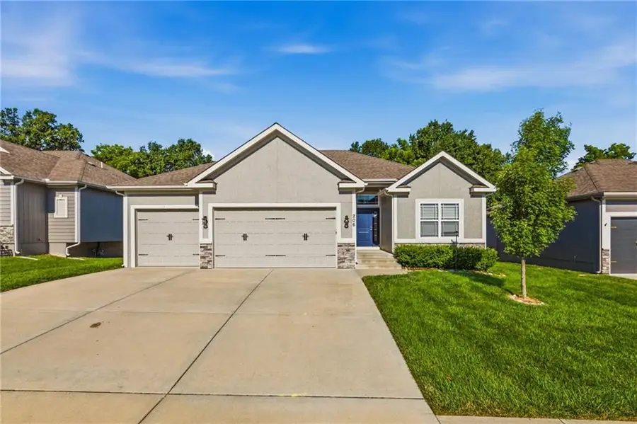 206 N Marimack Drive, Kearney, MO 64060 - #3