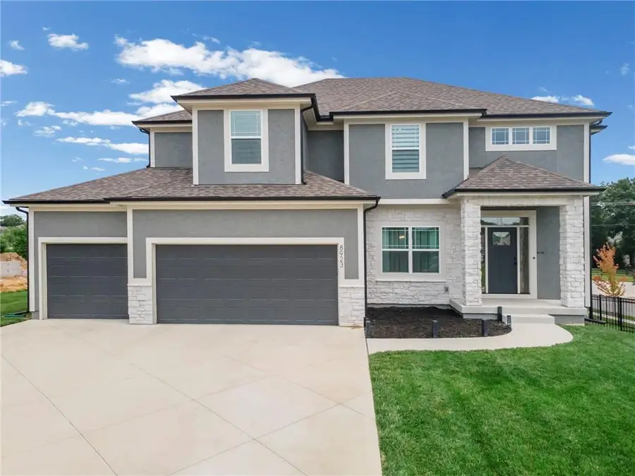 8923 N Poplar Avenue, Kansas City, MO 64156 - #3