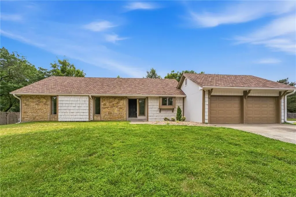219 NW Redwood Court, Lees Summit, MO 64064 - #1