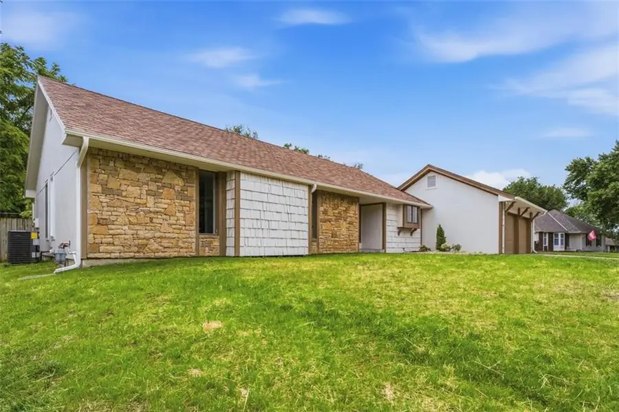 219 NW Redwood Court, Lees Summit, MO 64064 - #2