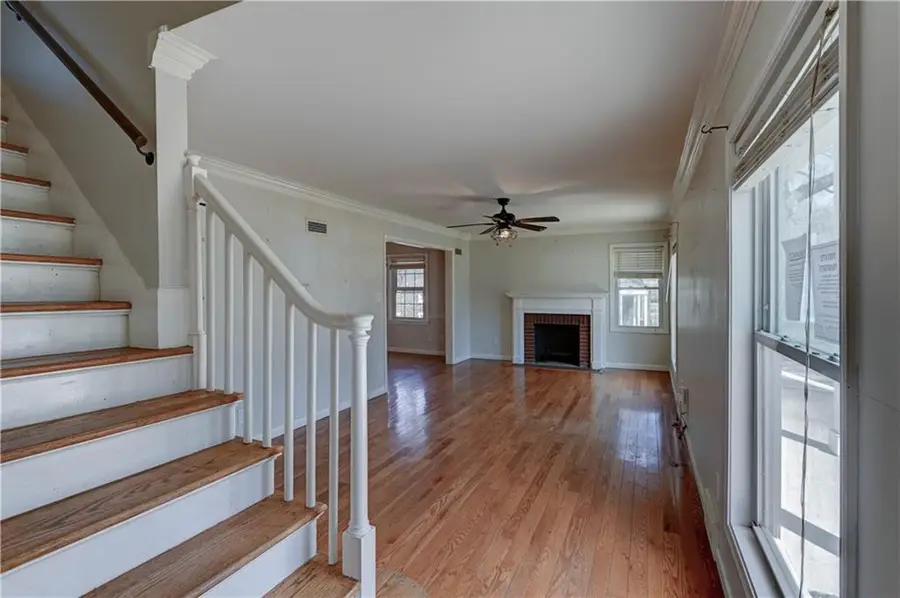 5300 Sycamore Drive, Roeland Park, KS 66205 - #2