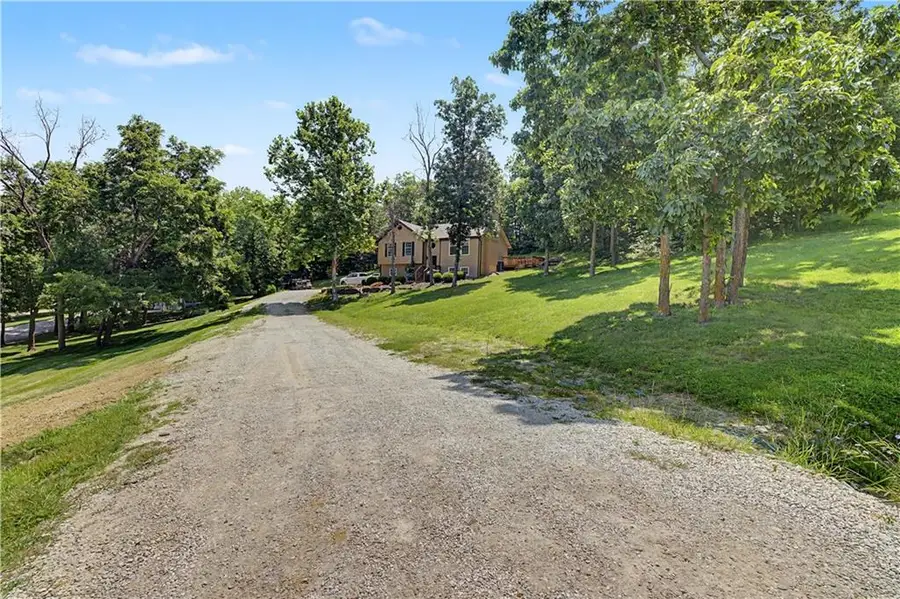 401 S Minter Road, Grain Valley, MO 64029 - #3
