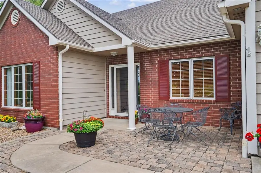 210 E High Street, Baldwin City, KS 66006 - #2