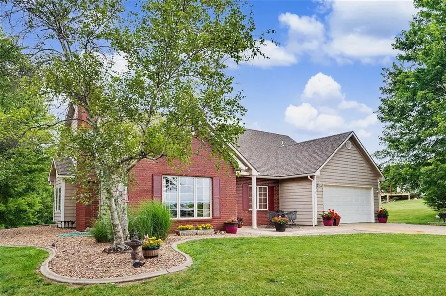 210 E High Street, Baldwin City, KS 66006 - #3