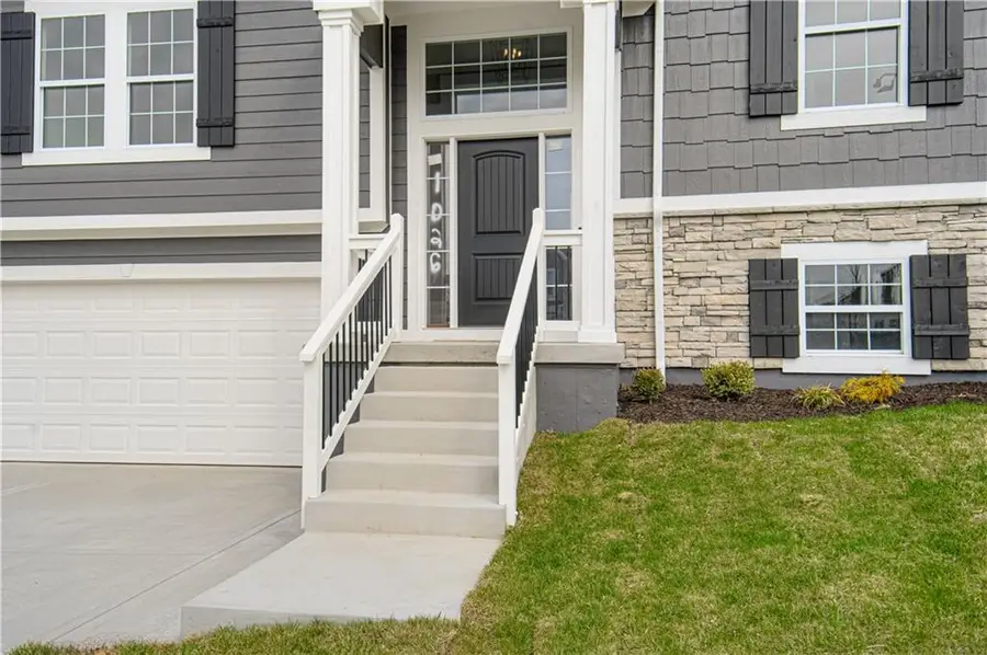 10144 N Brighton Avenue, Kansas City, MO 64156 - #3