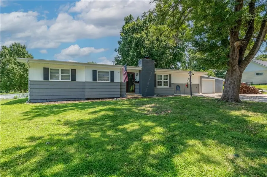 301 9th Street, Warrensburg, MO 64093 - #2