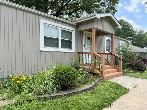 4621 NE 42nd Street, Kansas City, MO 64117