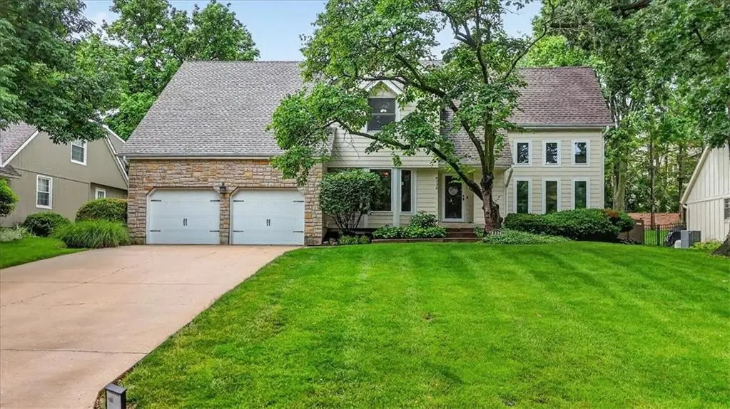 8336 Rosehill Road, Lenexa, KS 66215 - #1