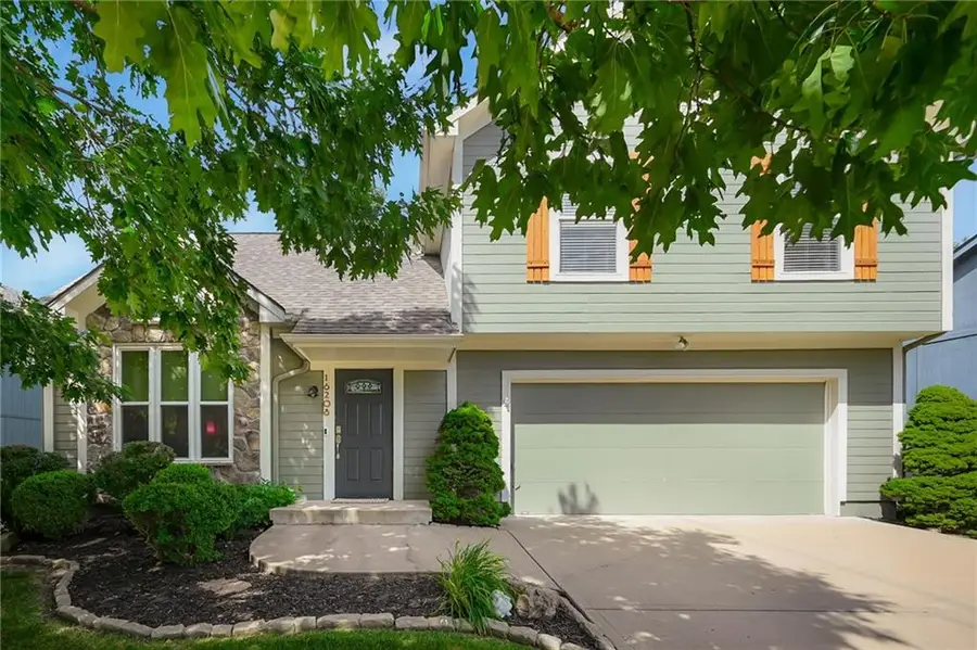 16208 S Sunset Street, Olathe, KS 66062 - #3