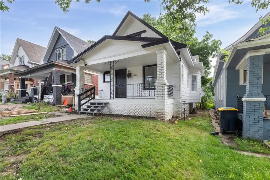 805 Spruce Avenue, Kansas City, MO 64124 - #2