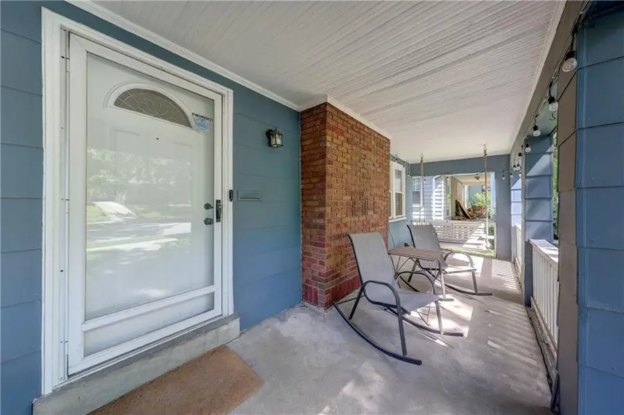 6108 Rockhill Road, Kansas City, MO 64110 - #3