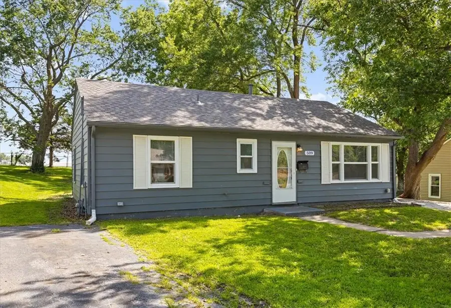 509 66th Terrace, Kansas City, MO 64118 - #2